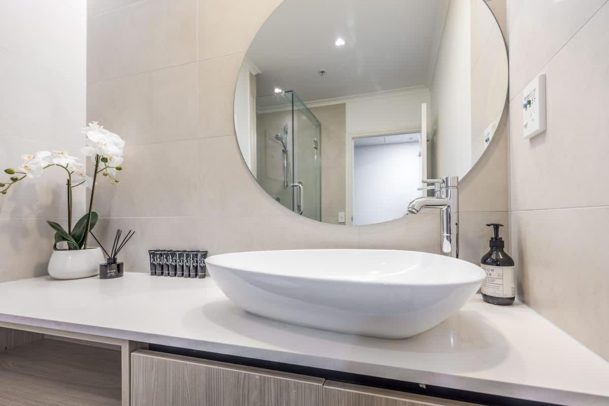 Highrise Studio Apartment W/ Ac, Pool & Gym In Auckland Cbd Εξωτερικό φωτογραφία